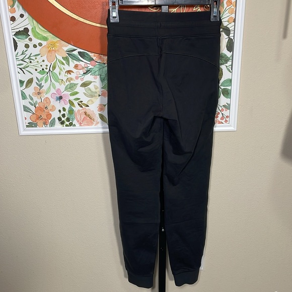 Lululemon Scuba High-Rise Jogger *Fleece 28" size 2 Black - Picture 6 of 13